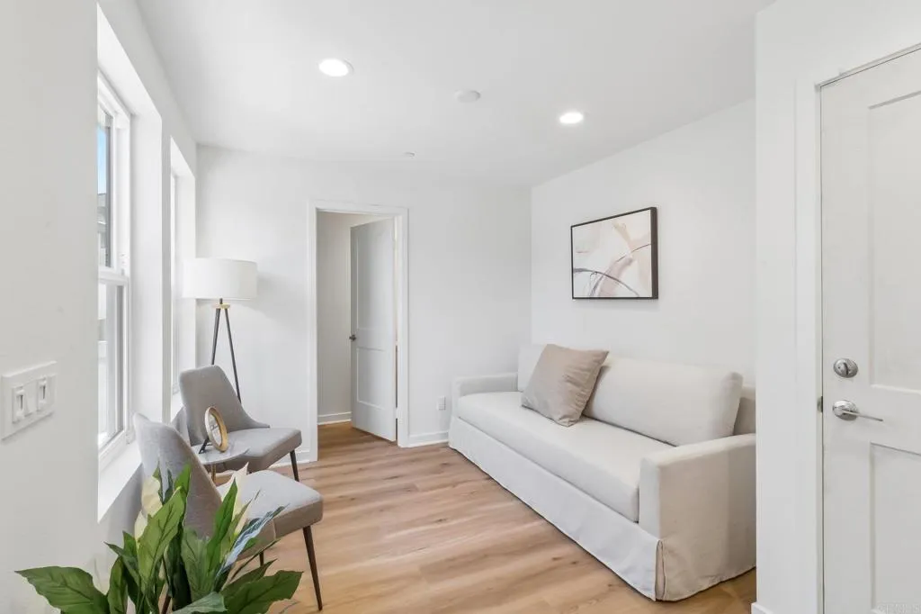 https://cdn.realtyfeed.com/cdn/127/306774262/8bc972c4057da9241fb307cbc1cfc1cd.webp