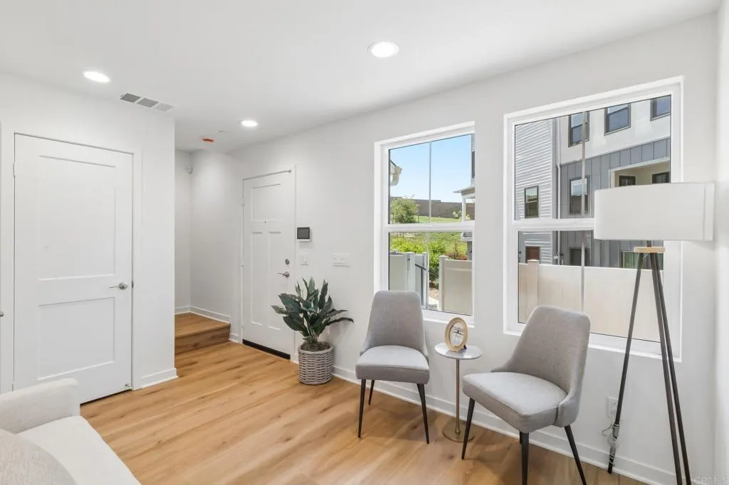 https://cdn.realtyfeed.com/cdn/127/306774262/9687ca1b7b6b8aa86b6cce1ab7b636c0.webp