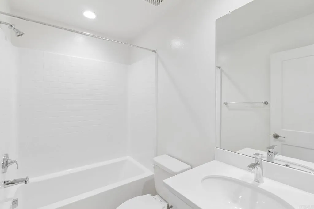 https://cdn.realtyfeed.com/cdn/127/306774262/c68510fa5d66eccb948eb45109d9846a.webp