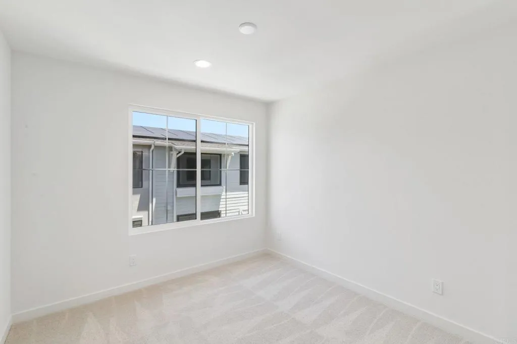 https://cdn.realtyfeed.com/cdn/127/306774262/e82886e83fb10f35354bfda7725926f6.webp