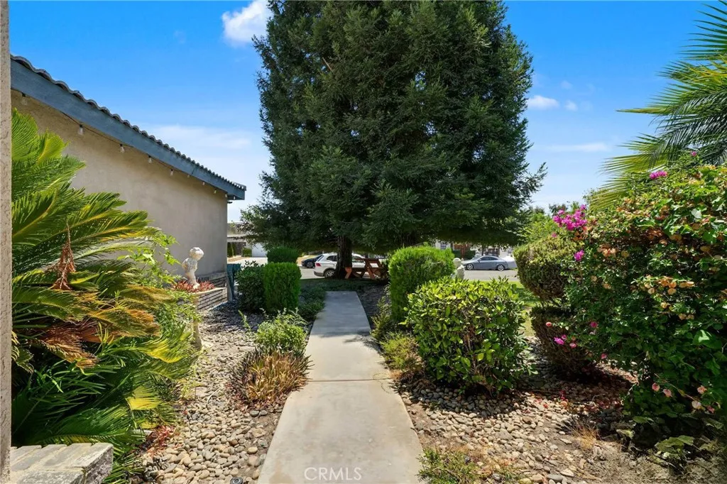 242 Tanner Michael Dr, Bakersfield, CA 93308 - Photo 4 of 20, Bakersfield, CA