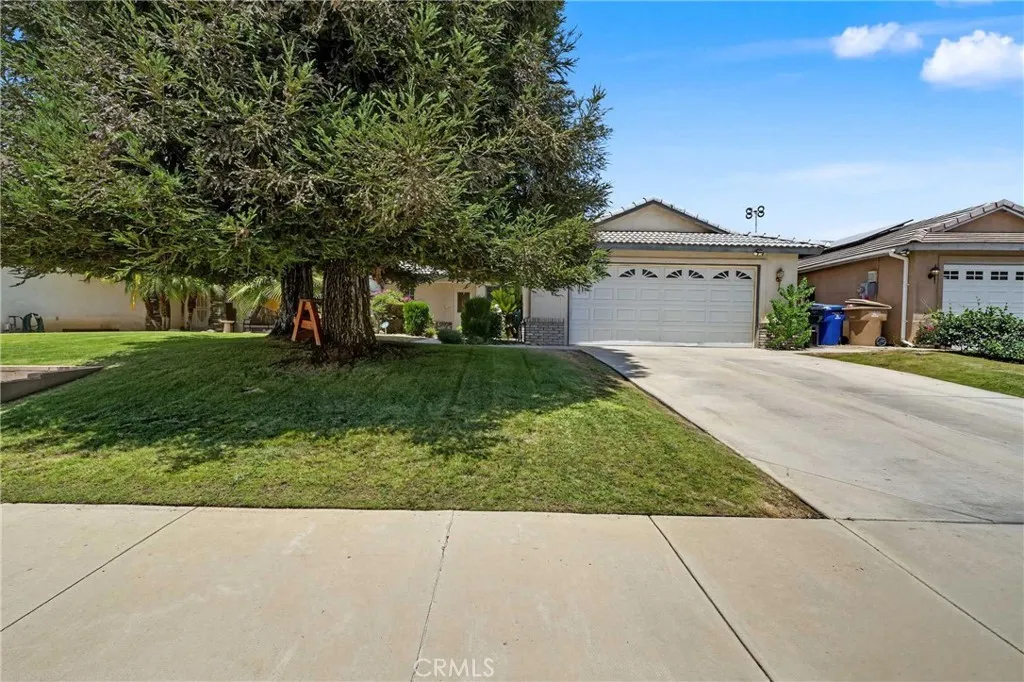 242 Tanner Michael Dr, Bakersfield, CA 93308 - Main photo, Bakersfield, CA