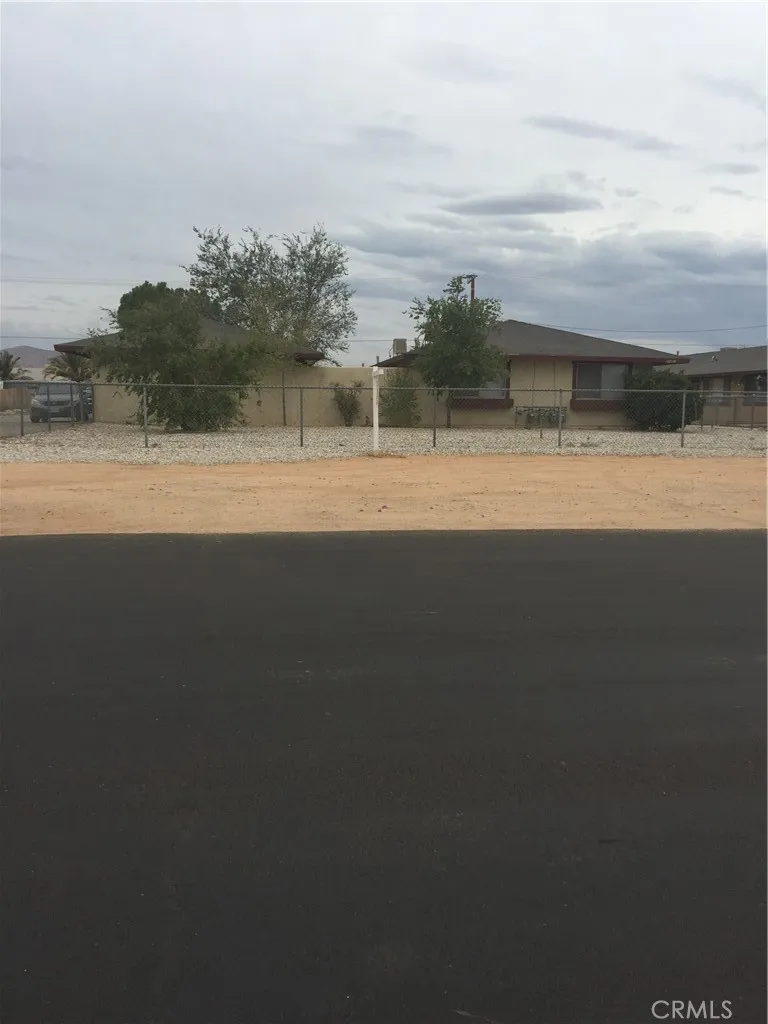 21461 Nisqually Road, Apple Valley, CA 92308 - Photo 4 of 14, Apple Valley, CA