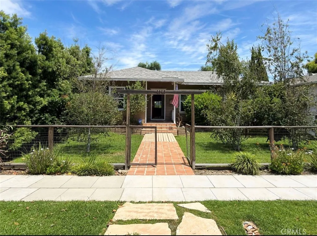 5493 E 29th Street, Long Beach, CA 90815 - Main photo, Long Beach, CA