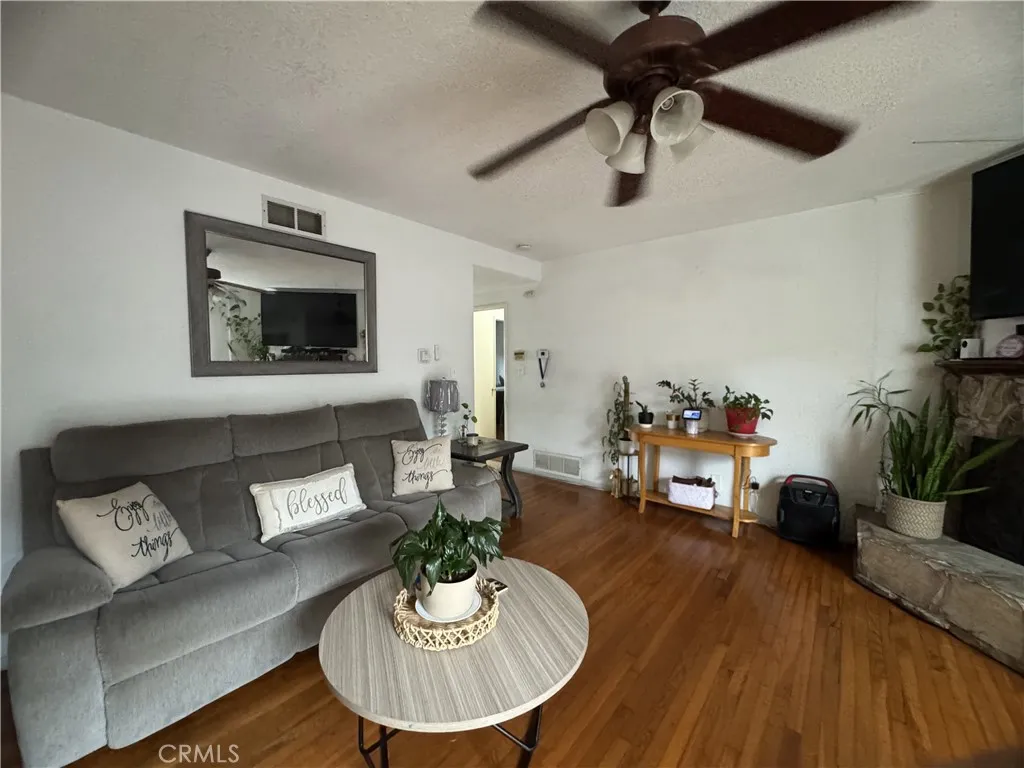 6170 Downey Avenue, Long Beach, CA 90805 - Photo 4 of 10, Long Beach, CA