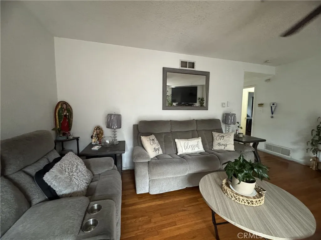 6170 Downey Avenue, Long Beach, CA 90805 - Photo 5 of 10, Long Beach, CA