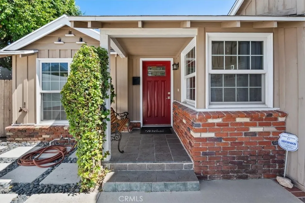 14319 Valerio Street, Van Nuys, CA 91405 - Photo 3 of 24, Van Nuys, CA