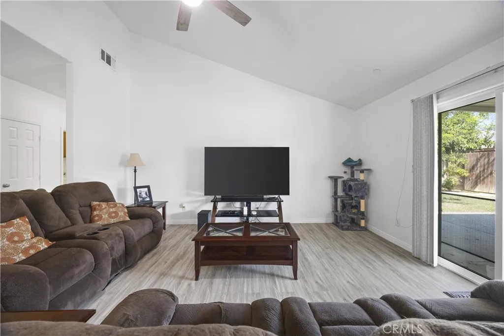 5504 Baja, Bakersfield, CA 93307 - Photo 3 of 37, Bakersfield, CA