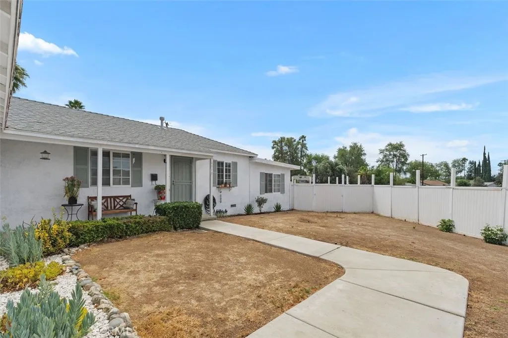 6050 Colonial, Riverside, CA 92506 - Photo 5 of 39, Riverside, CA