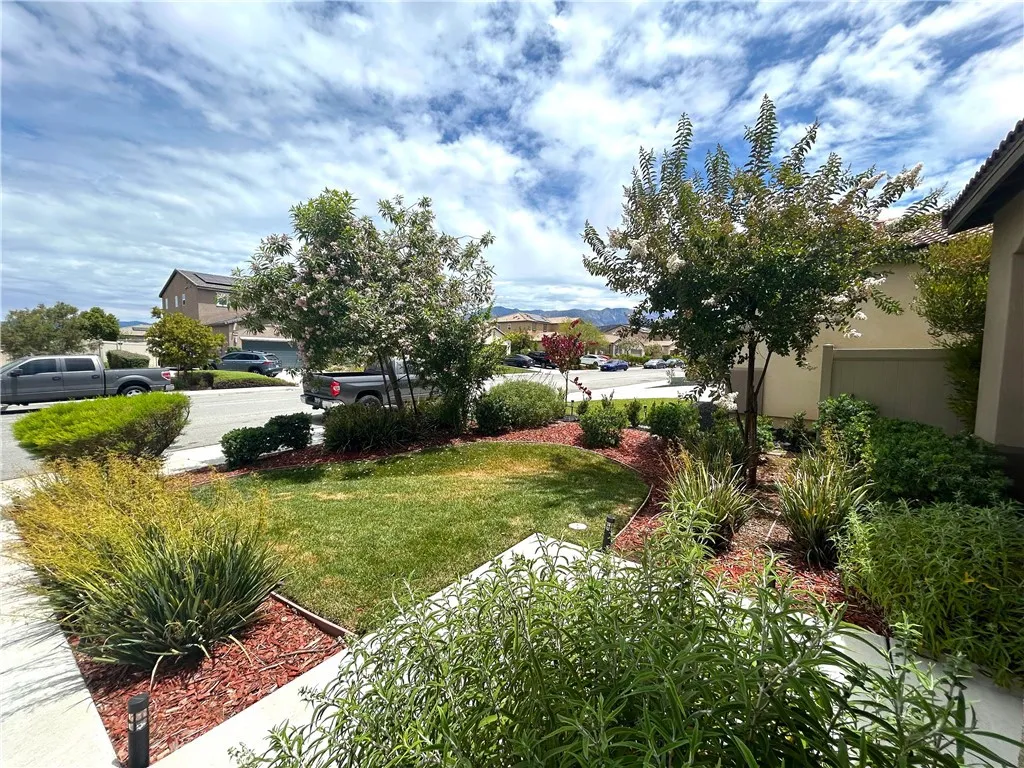 1136 Poinsettia Circle, Calimesa, CA 92320 - Photo 5 of 43, Calimesa, CA