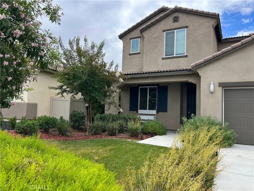 1136 Poinsettia Circle, Calimesa, CA 92320 - Photo 4 of 43, Calimesa, CA