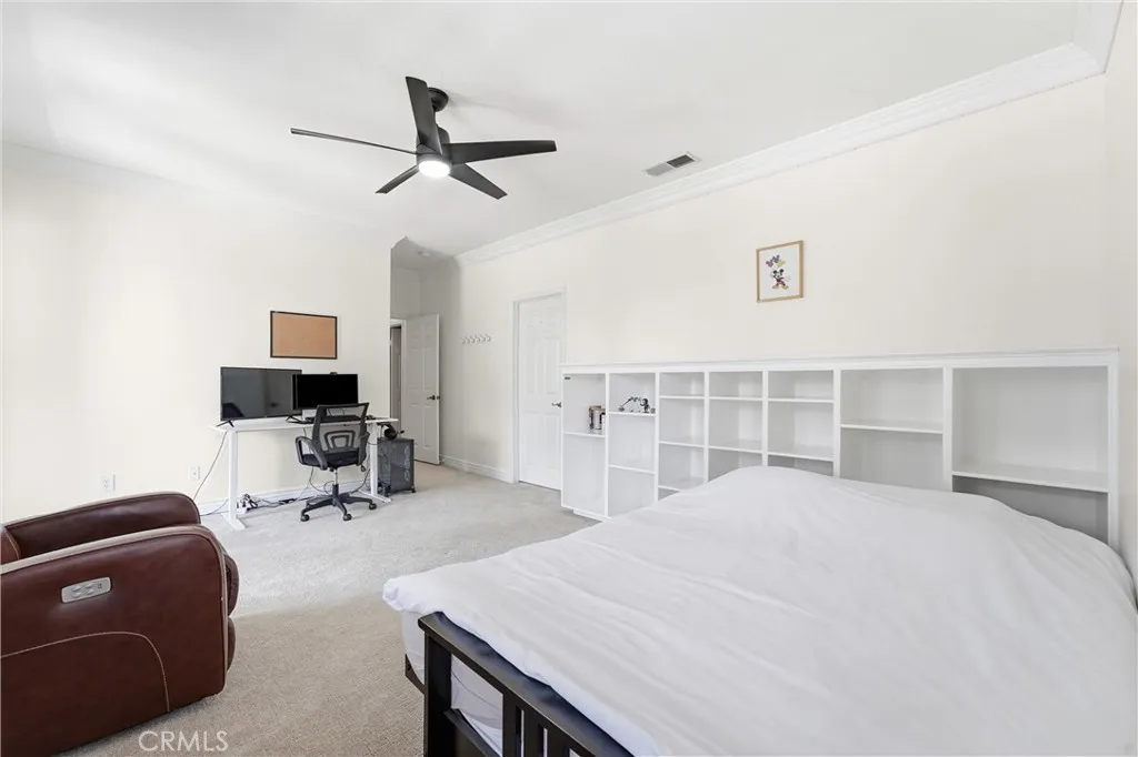 https://cdn.realtyfeed.com/cdn/127/306774384/8eb79c12e0922114181091f47179f136.webp