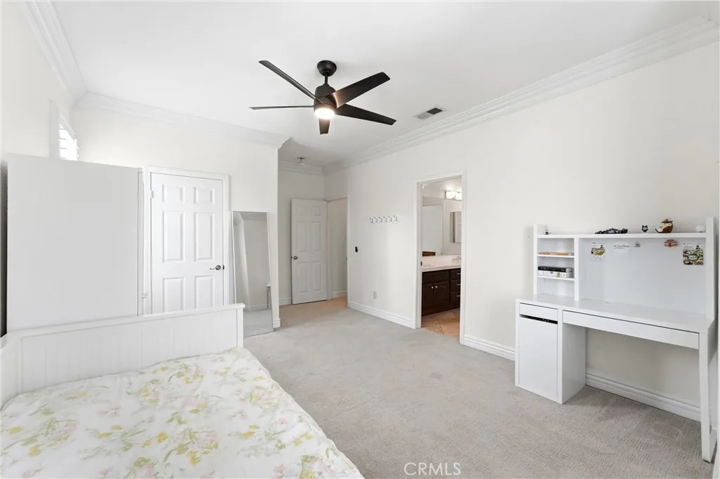https://cdn.realtyfeed.com/cdn/127/306774384/b8f74f89f08d63e44ca073a32f95dda1.webp