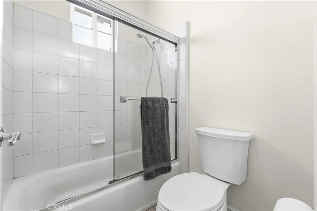 https://cdn.realtyfeed.com/cdn/127/306774384/bd2eb4352e4717b1adaacf167569b4d9.webp