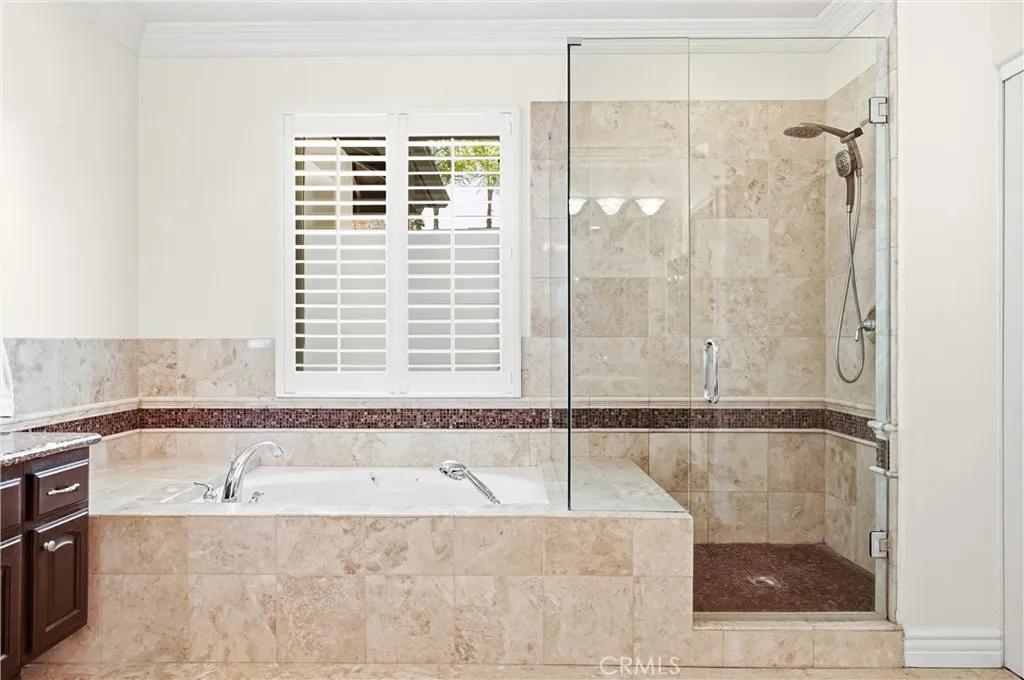 https://cdn.realtyfeed.com/cdn/127/306774384/de29d7911cf5b29fc768cad269804964.webp