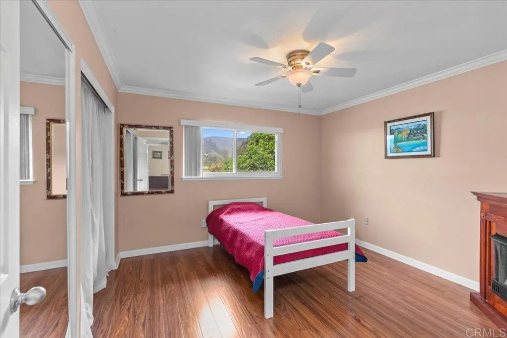 https://cdn.realtyfeed.com/cdn/127/306774395/14c6f7032f62b52164c793b385645af5.webp