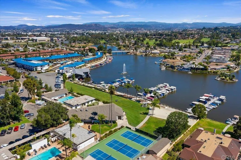 https://cdn.realtyfeed.com/cdn/127/306774395/37cf2572cc0b03b731bb3ebd0f09a5a0.webp