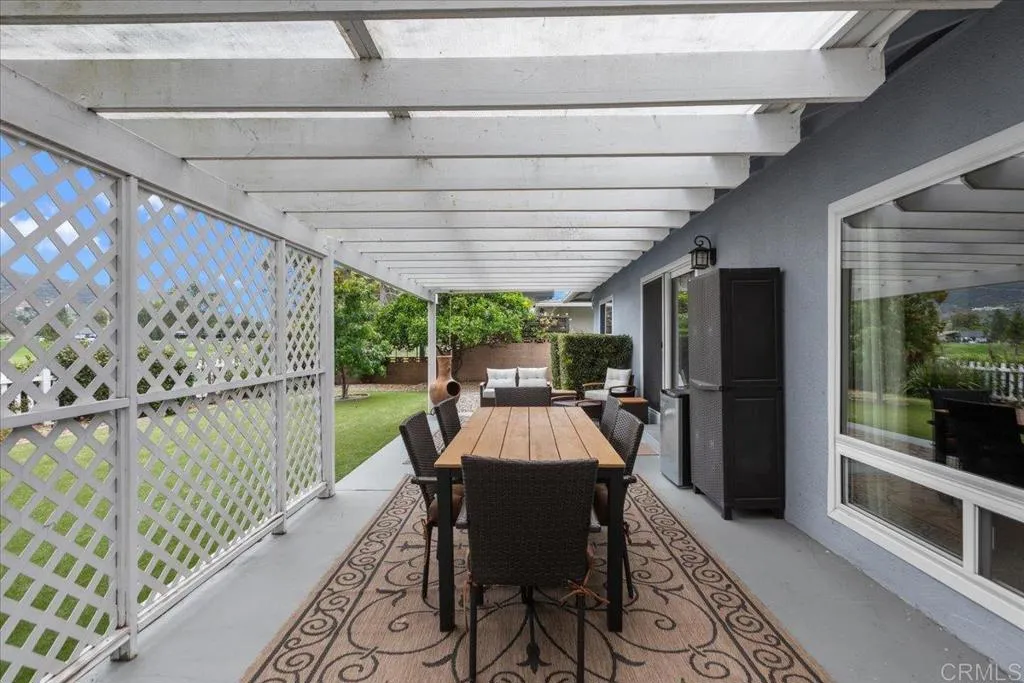 https://cdn.realtyfeed.com/cdn/127/306774395/e6aaff6d2e94766b2fce0474184d76ef.webp