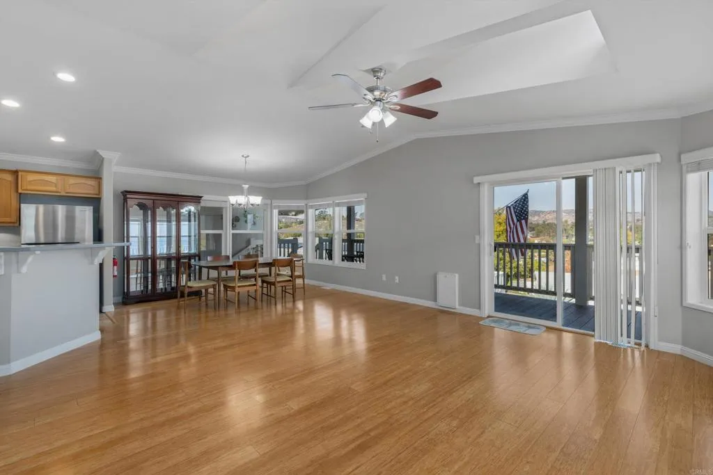 https://cdn.realtyfeed.com/cdn/127/306774406/87abfedac8c2dc02149c83c53d5acfd8.webp