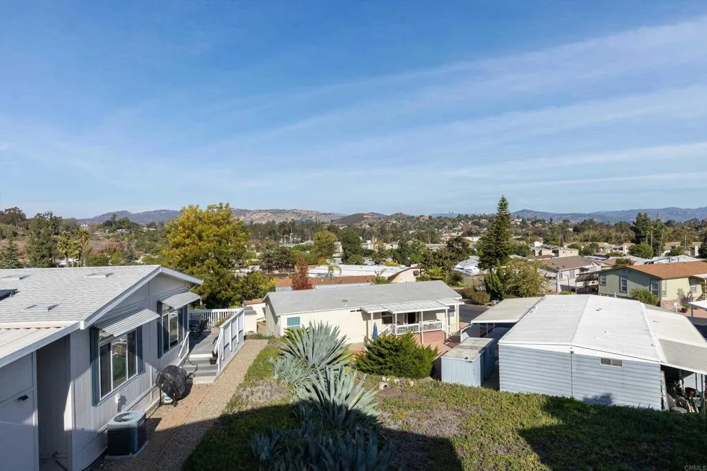 https://cdn.realtyfeed.com/cdn/127/306774406/b856846eb7d688404808753f6de005da.webp