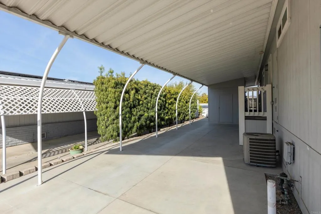 https://cdn.realtyfeed.com/cdn/127/306774406/fa636cd6a1a7d929f20956832aec6179.webp