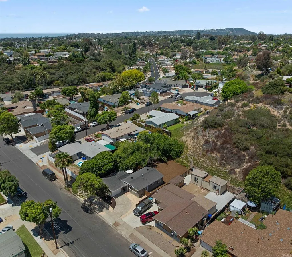 https://cdn.realtyfeed.com/cdn/127/306774408/745e65147e2a1c82c5feba2a0a765cde.webp