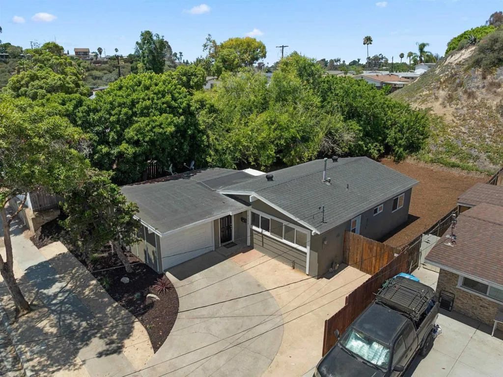 https://cdn.realtyfeed.com/cdn/127/306774408/cc07bd7c3e22b2d8e909272f22651d43.webp