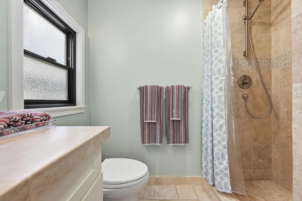 https://cdn.realtyfeed.com/cdn/127/306774412/3d4458df1fbb2a148a1bf8faa094e454.webp