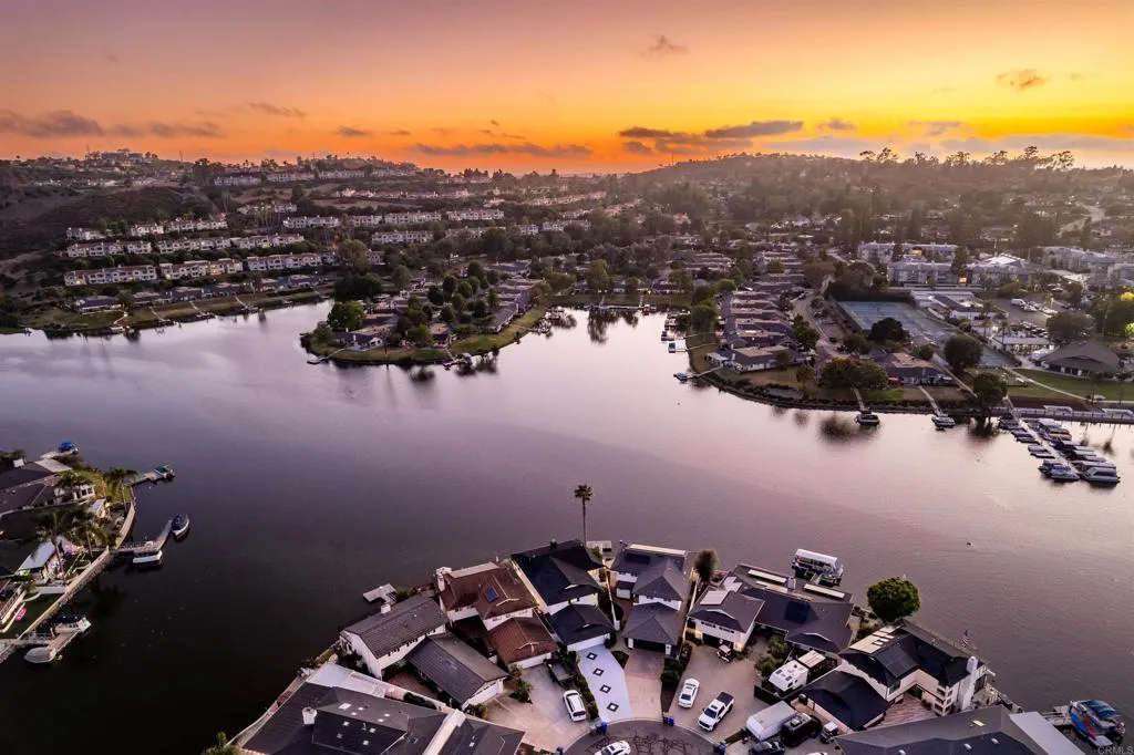 https://cdn.realtyfeed.com/cdn/127/306774416/0d1dbb8b4907933e8dd28e73ae58a697.webp