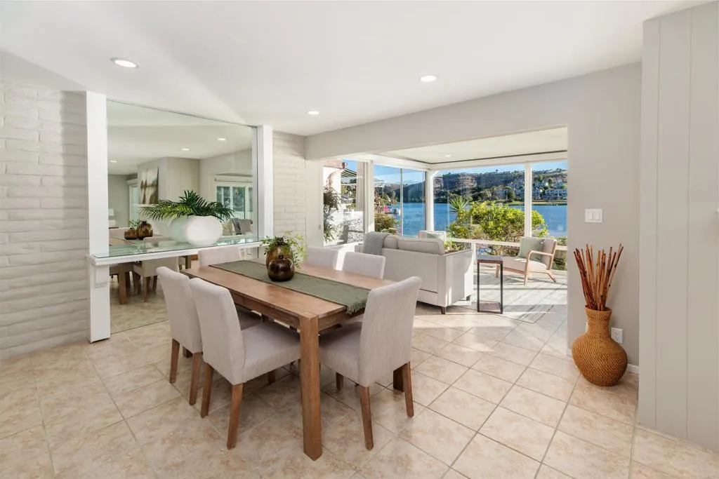 https://cdn.realtyfeed.com/cdn/127/306774416/11119d4915643f53b49390c0fa33e431.webp