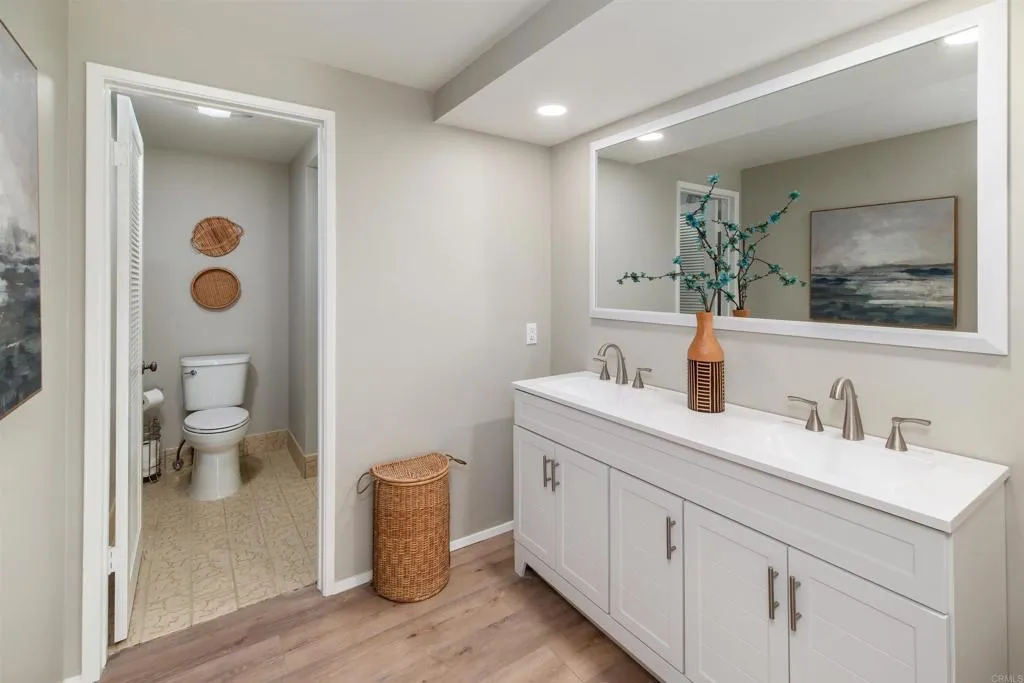 https://cdn.realtyfeed.com/cdn/127/306774416/f960342a7f3e17a3b66bcccb2c0e6264.webp