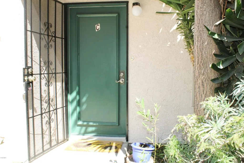 4939 Nautilus Street Unit C, Oxnard, CA 93035 - Main photo, Oxnard, CA