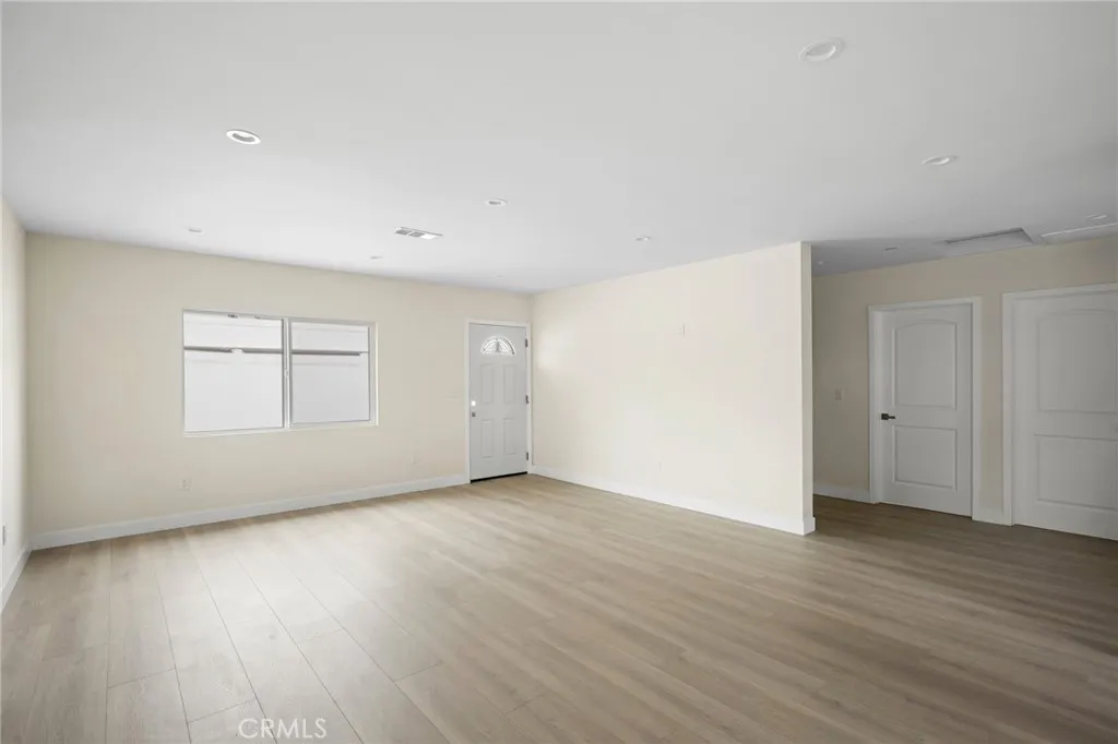 2657 N Brighton Street, Burbank, CA 91504 - Photo 4 of 18, Burbank, CA