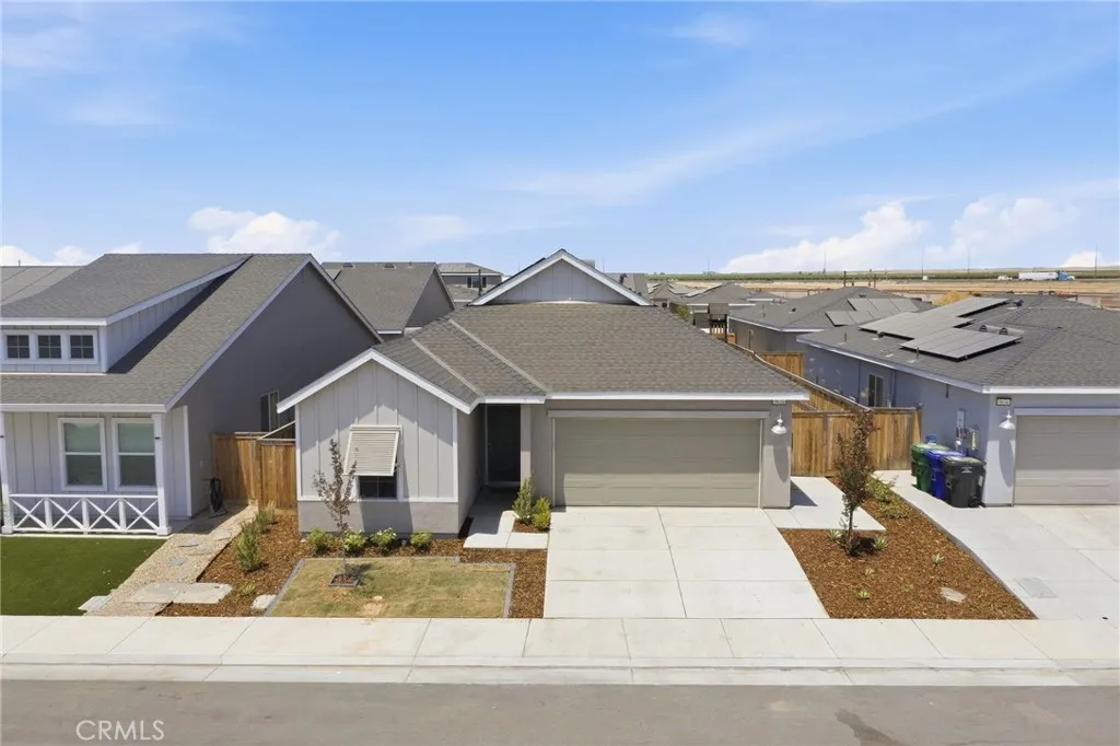 9634 Maple Terrace Lane, Shafter, CA 93263 - Photo 3 of 59, Shafter, CA