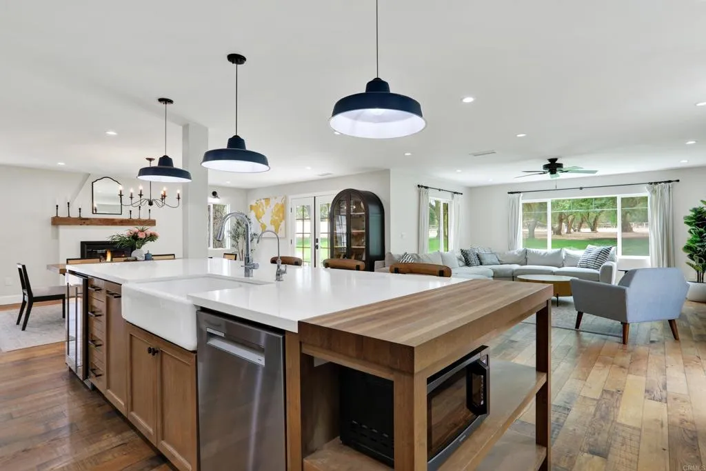 https://cdn.realtyfeed.com/cdn/127/306774477/0f79291d0a2f2255f6a2893334bb1ac6.webp