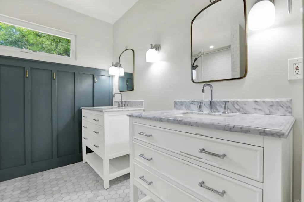 https://cdn.realtyfeed.com/cdn/127/306774477/445bd1935634fccd87a3750af7c60ccf.webp