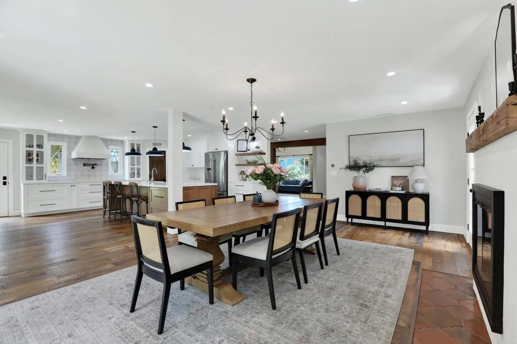 https://cdn.realtyfeed.com/cdn/127/306774477/544e5fb38f1d9577eec53e7400b01c43.webp