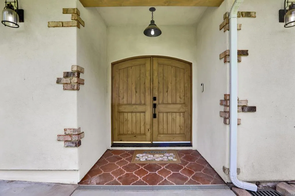 https://cdn.realtyfeed.com/cdn/127/306774477/74bdeeda4948ad0e47b0a83459ee9db6.webp