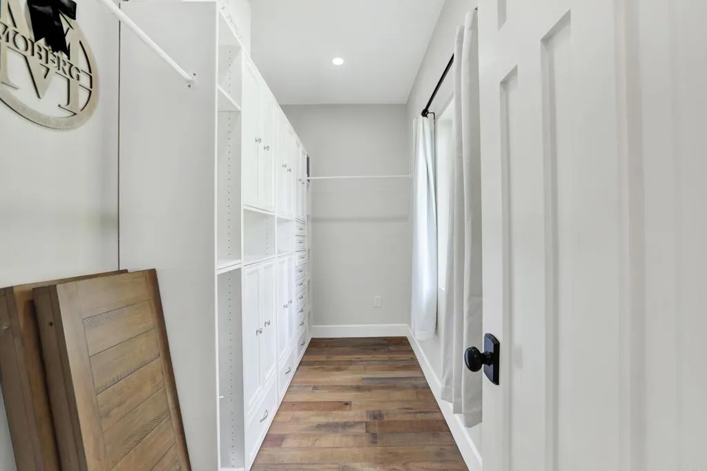 https://cdn.realtyfeed.com/cdn/127/306774477/e84c84a3ce6f35b1c52c4de4a9658183.webp