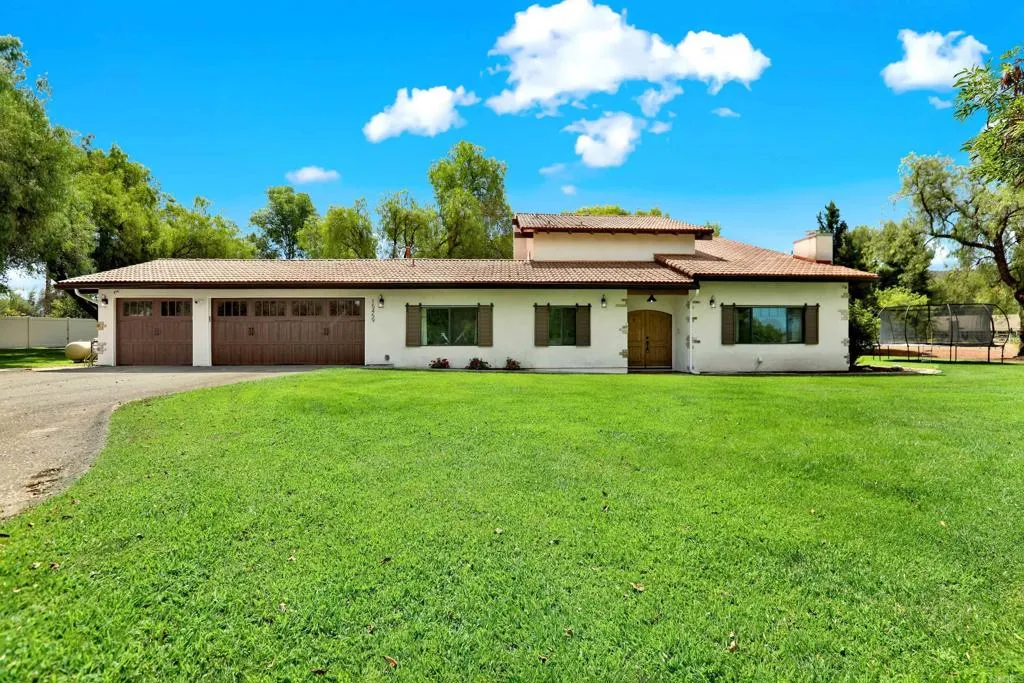 https://cdn.realtyfeed.com/cdn/127/306774477/e8cdcb3223c214393d6c9648d12a098c.webp