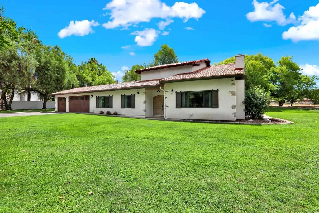 https://cdn.realtyfeed.com/cdn/127/306774477/e92de2b113e78ddac7b1017cff7e5717.webp