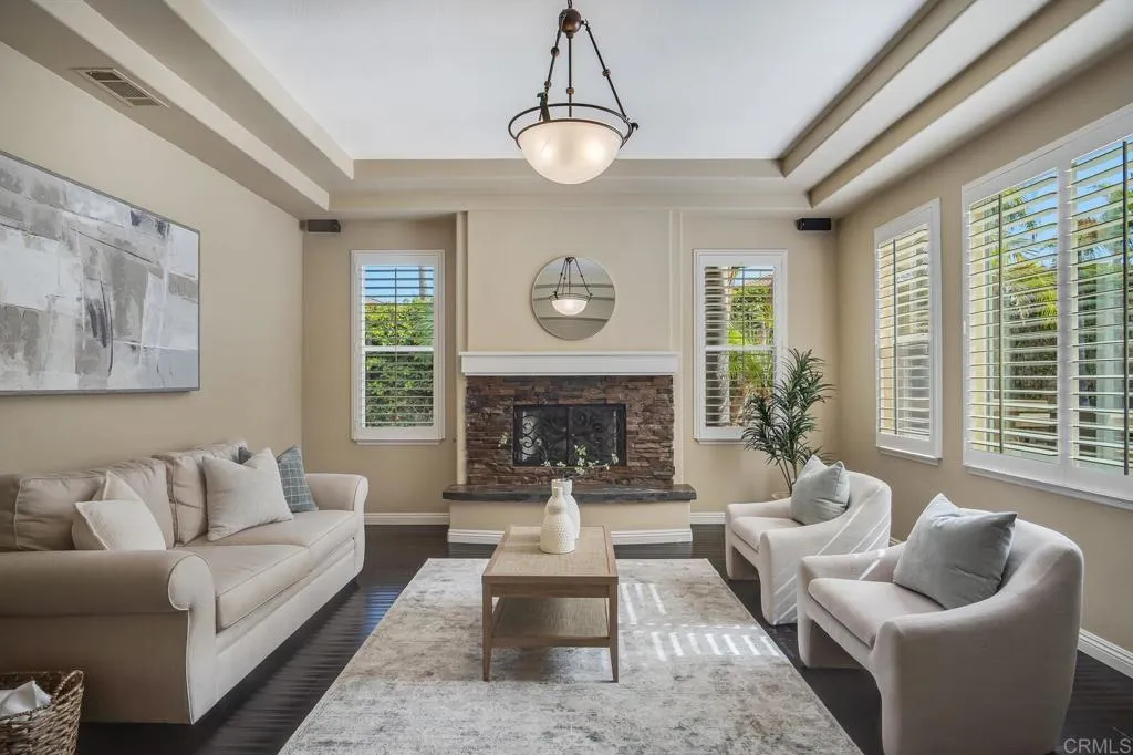 https://cdn.realtyfeed.com/cdn/127/306774491/01a2ec0092d69d631794cdab65f41bc8.webp