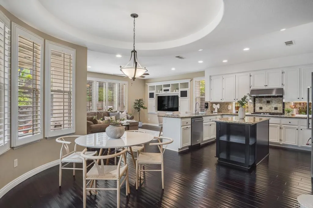 https://cdn.realtyfeed.com/cdn/127/306774491/14b962a7eefc57d0423b5cf85b7ae9c5.webp