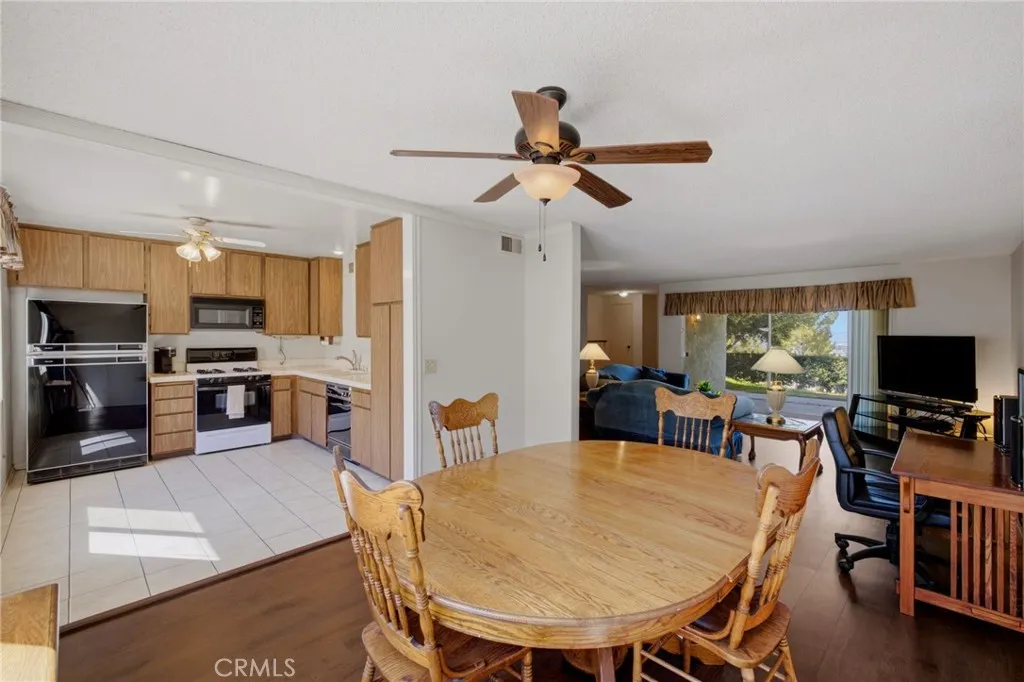 9436 Via Salerno, Sun Valley, CA 91504 - Photo 4 of 39, Sun Valley, CA