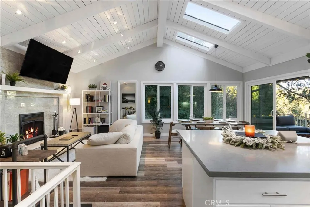 24649 Valle Drive, Crestline, CA 92325 - Main photo, Crestline, CA