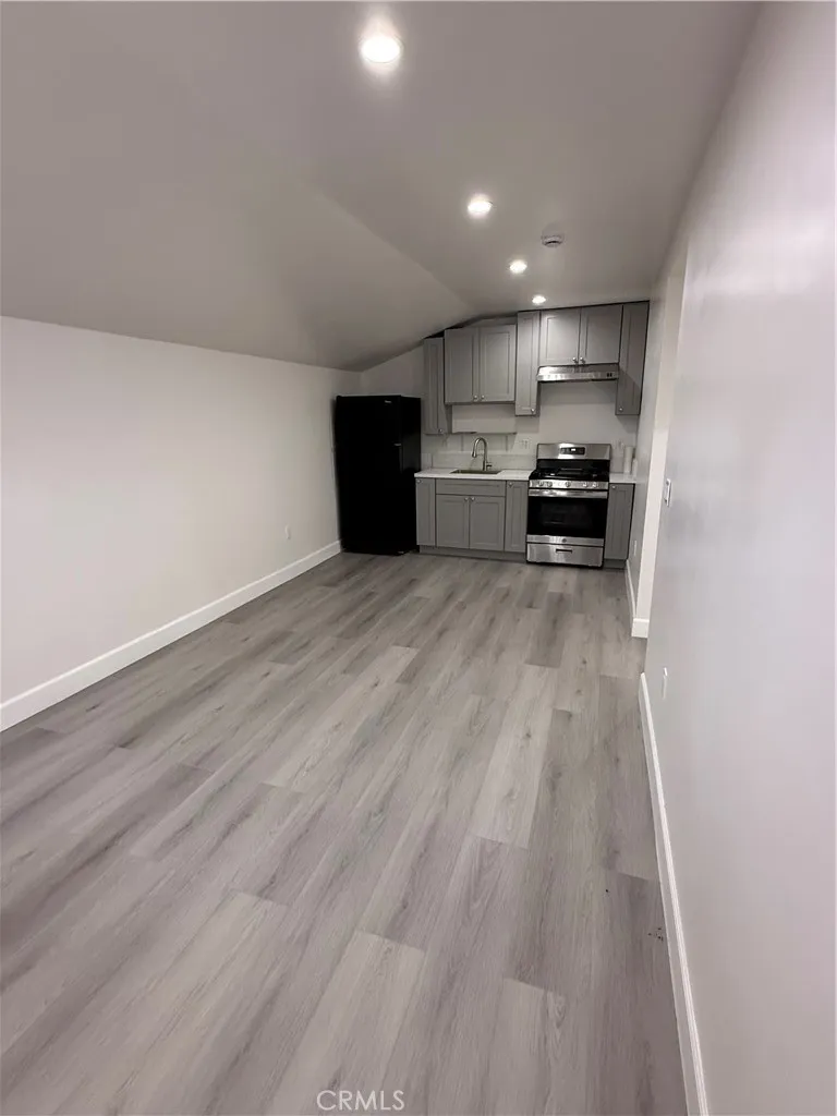 9013 Oneida, Los Angeles, CA 91352 - Photo 5 of 15, Los Angeles, CA