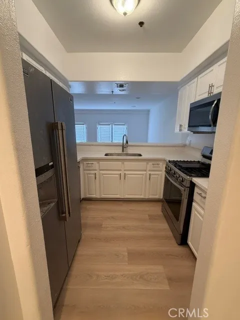 12011 Goshen Avenue, Brentwood, CA 90049 - Main photo, Brentwood, CA