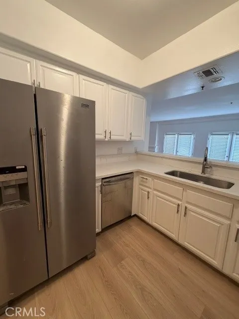 12011 Goshen Avenue, Brentwood, CA 90049 - Photo 3 of 30, Brentwood, CA