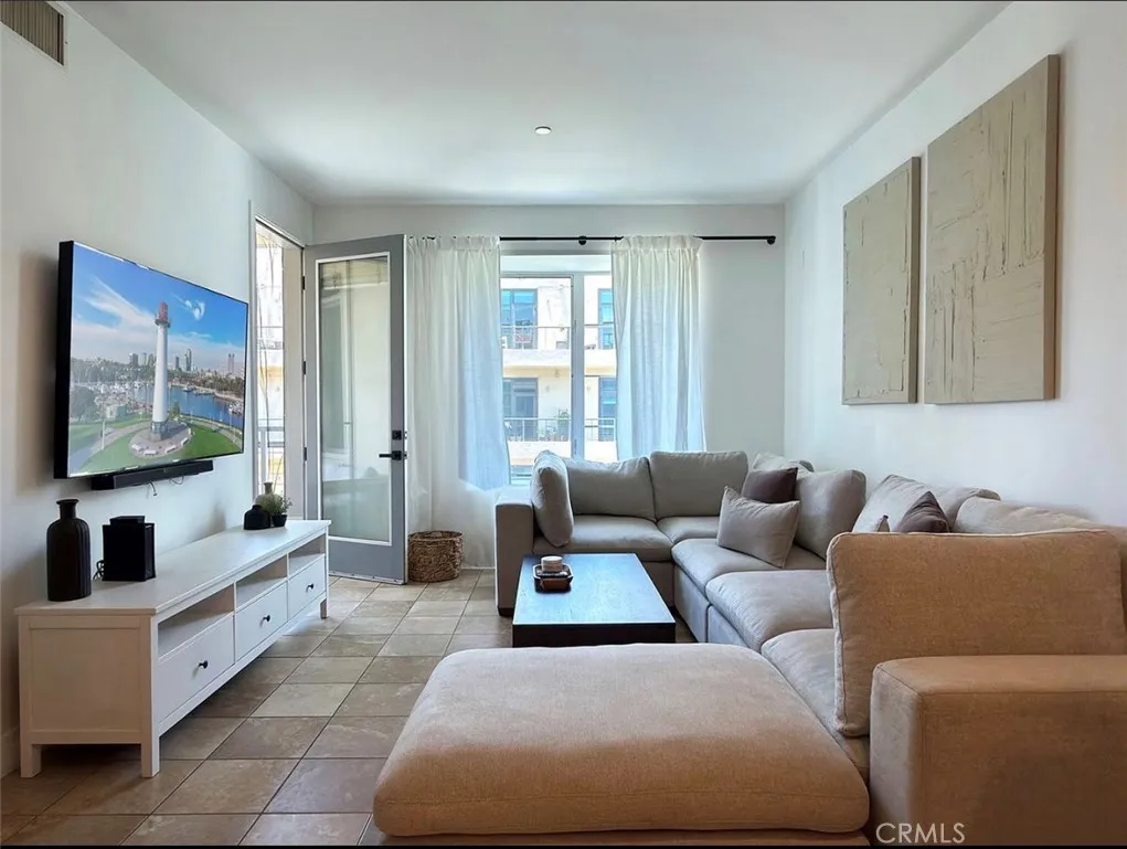 150 The Promenade North, Long Beach, CA 90802 - Main photo, Long Beach, CA
