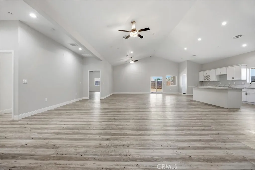 547 Shady Meadow Court, Bakersfield, CA 93308 - Photo 5 of 42, Bakersfield, CA